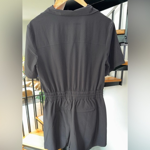 Athleta Avenue Romper Black Size Small - Picture 2 of 8